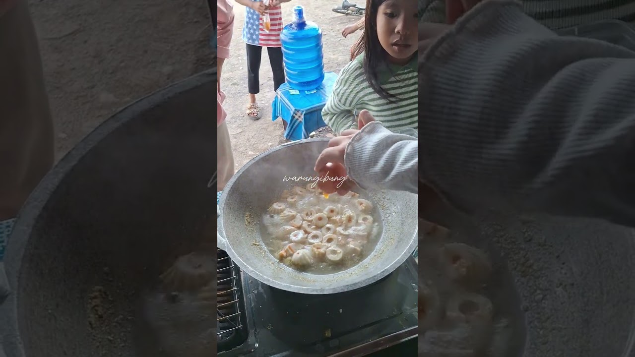 jajanan ini kayak makan angin!!#fypage #crepes #idejualan #warungibung #warungmini