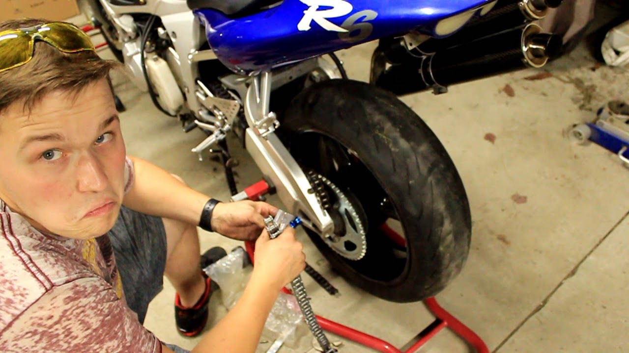 Maintenance on the R6, Changing my chain!