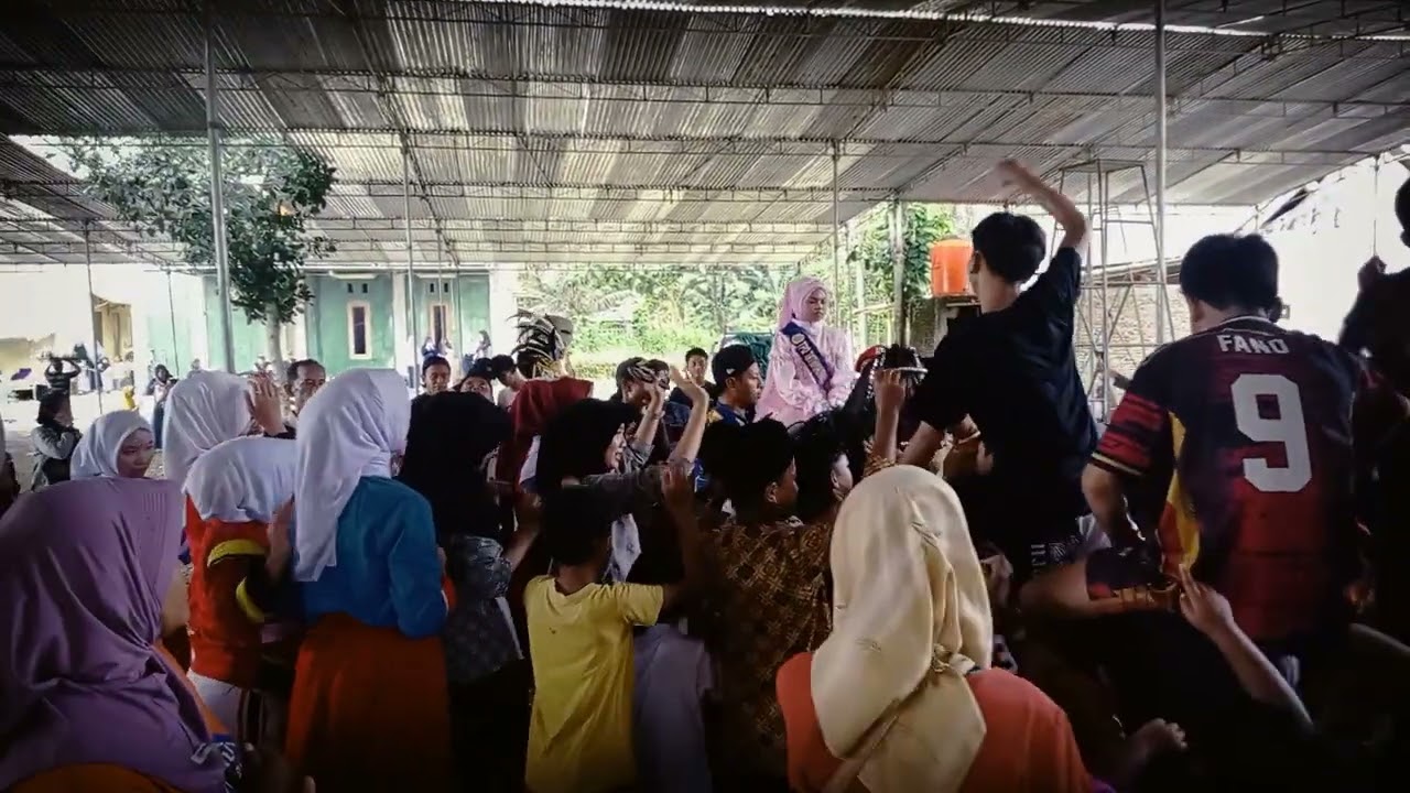 Arak-arakan Jaran Joget Kebumen