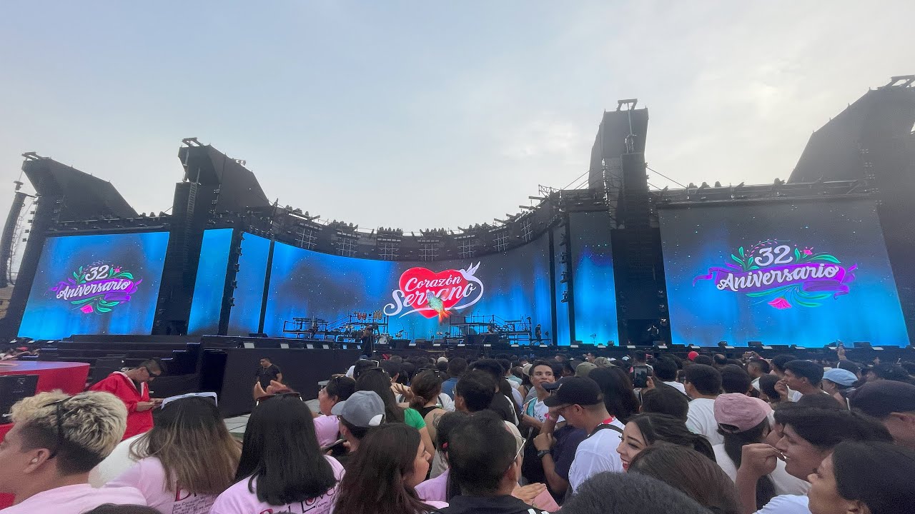 Gran Inicio del Concierto de Corazón Serrano en el Estadio San Marcos 🎤✨ ¡Vívelo aquí!