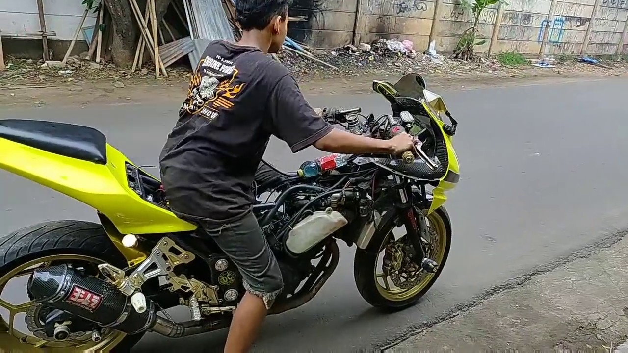 KAWASAKI NINJA 250 RASA MOGE 4 SILINDER