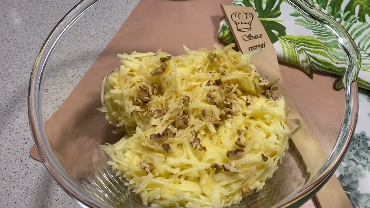 Kolač koji je nestvarno sočan i ukusan,a bez jaja mlijeka brasna secera ulja!Dijelim sa Vama mmm