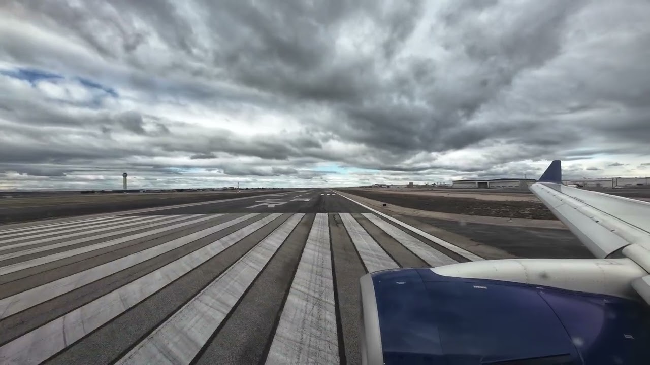 Delta Airlines DAL1744 Airbus A220-300 N321DU Departing Boise (BOI) for Salt Lake City (SLC)
