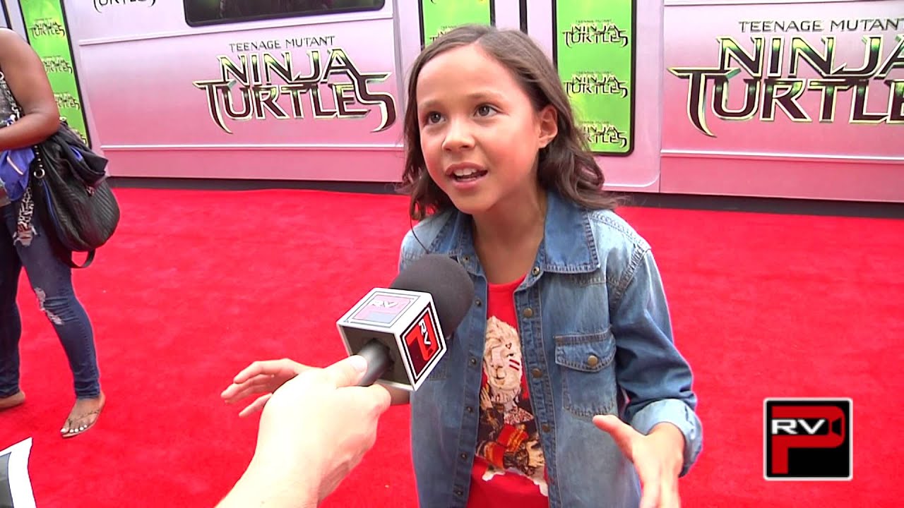Breanna Yde of The Haunted Hathaways at The TMNT Premiere: Secrets Of Ghost World!