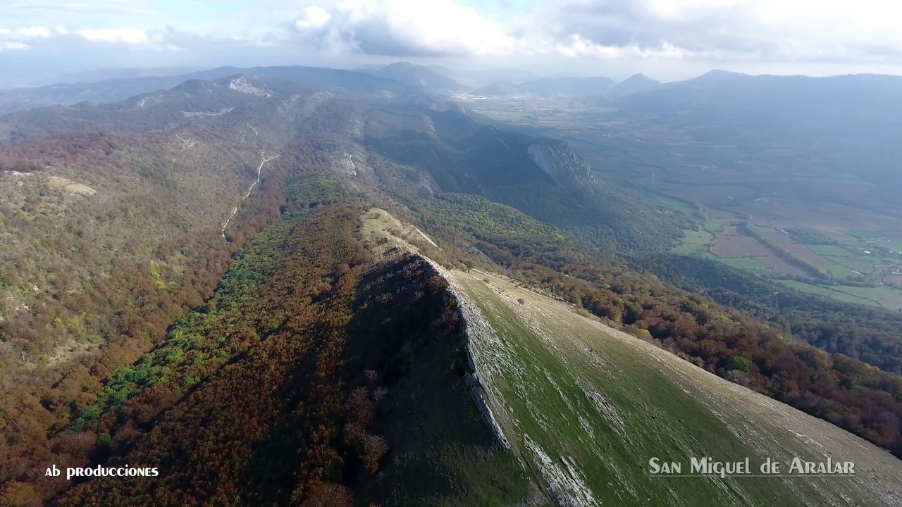 LA SIERRA DE ARALAR DESDE UN DRONE (UHD 4K).
