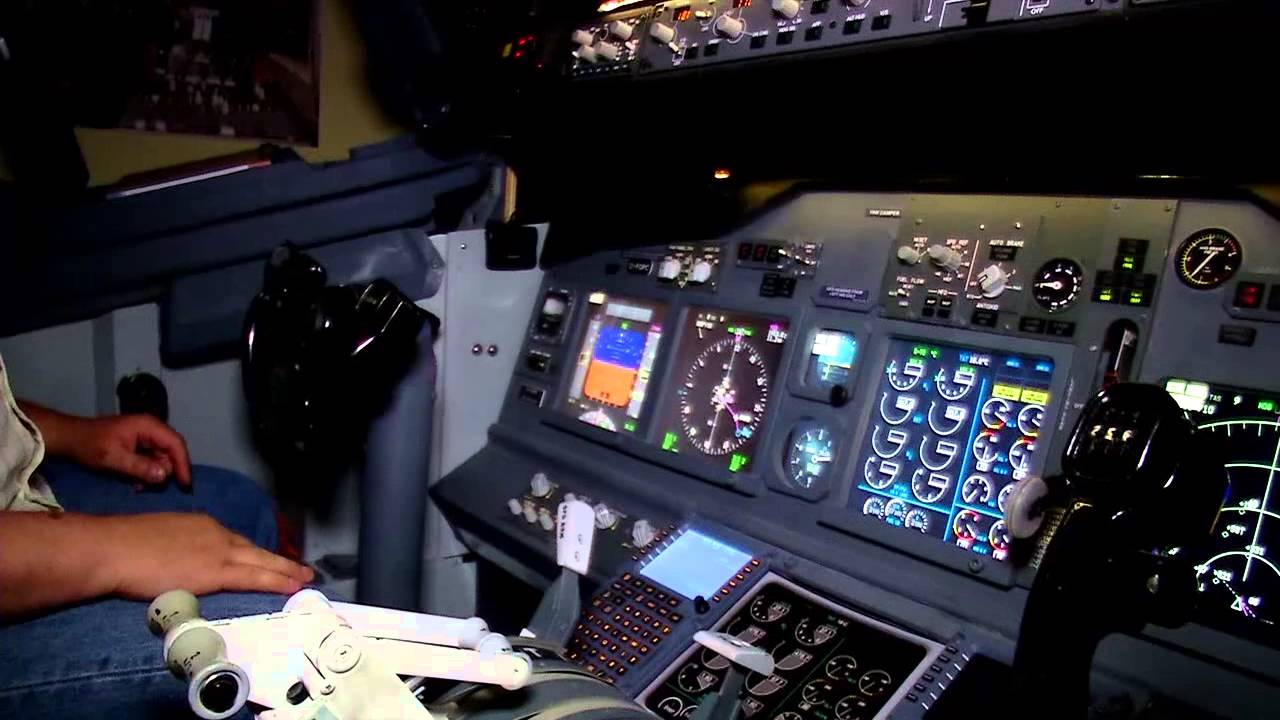 Un simulateur de vol dans son sous-sol