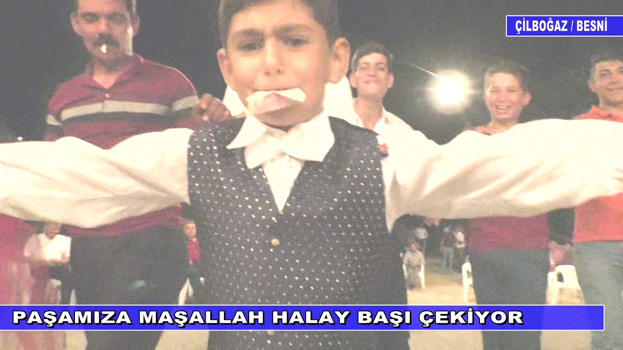 SÜNNET OLAN PAŞA ADEM  DEHŞET OYNUYOR ÇİLBOĞAZLILAR İZLİYOR