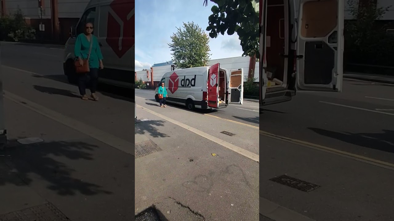 DPD delivery driver almost got trapped inside his van🚛😮