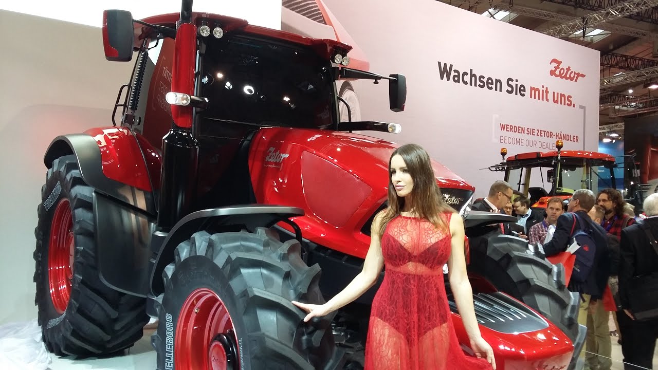 Agritechnica 2015 / John Deere 9RX / Fendt 1050 / Case Optum / McCormick X8 / New Zetor