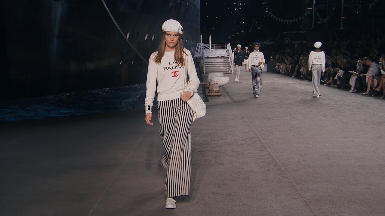 Cruise 2018/19 Show – CHANEL Shows