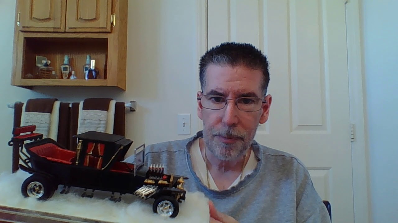 MUNSTER COACH - Plastic Model from the 1960s TV Show (THE MUNSTERS)