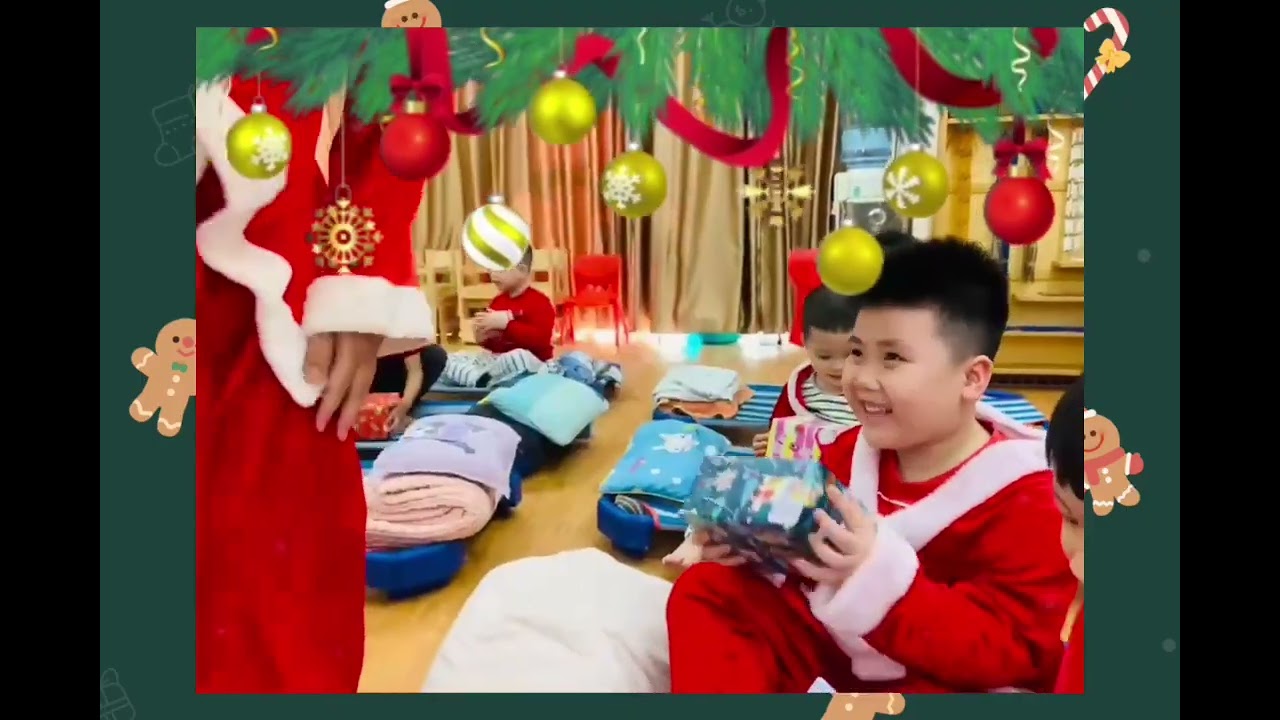 Ông già Noel tặng quà Bambi 2025-2026