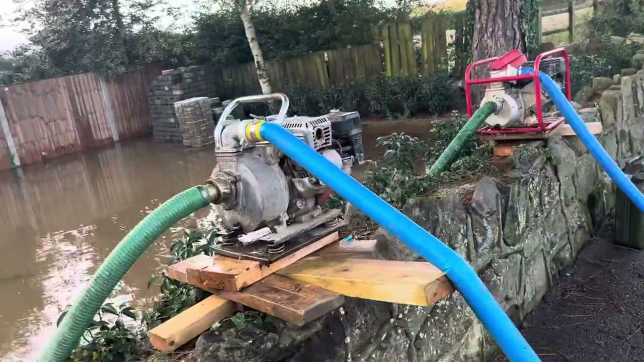 Generators Pump Water out of Flooded House  in Extreme River Flood 21/10/2023