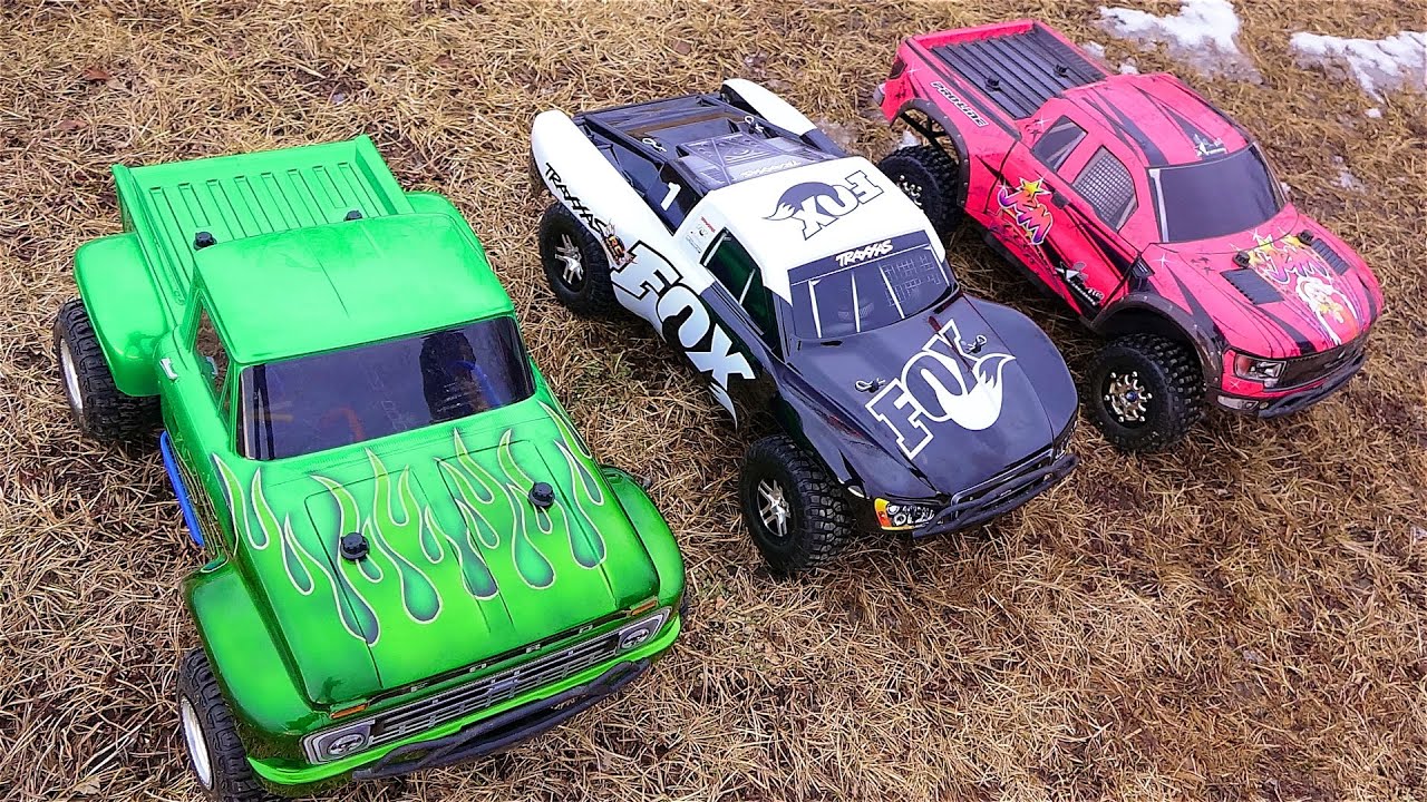 RC ADVENTURES - 3 Traxxas Slash 4x4's Cold Bashing! Many broken parts...