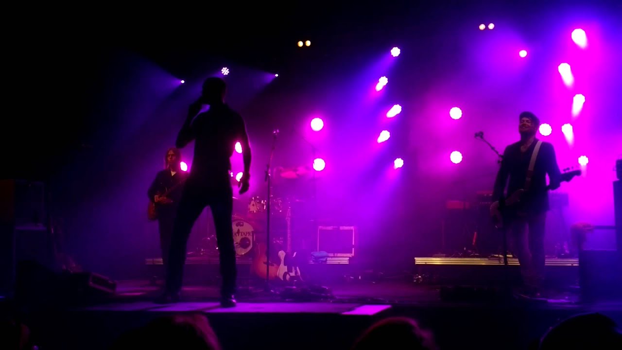 Juha Tapio - TSNEH - Tykk&auml;&auml;n susta niin ett&auml; halkeen - H&auml;yryl&auml;nranta Blues 3.7.2014 (Live) HD