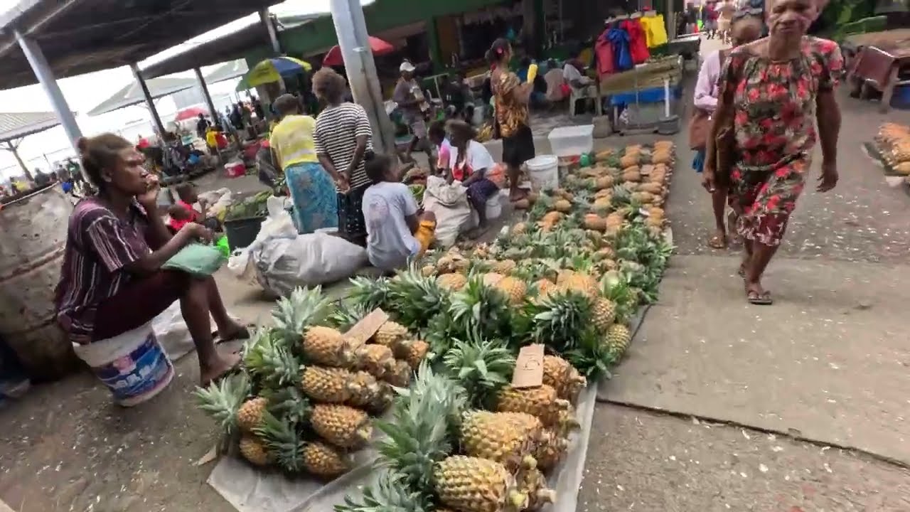 HIDDEN CAMERA WALK THROUGH HONIARA CENTRAL MARKET I REAL LIFE IN SOLOMON ISLANDS 