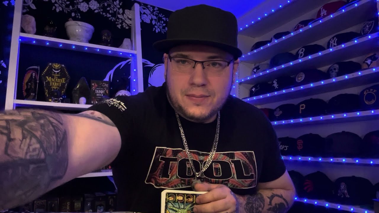 Gemini ♊️“This is not what it seems” April Tarot love reading