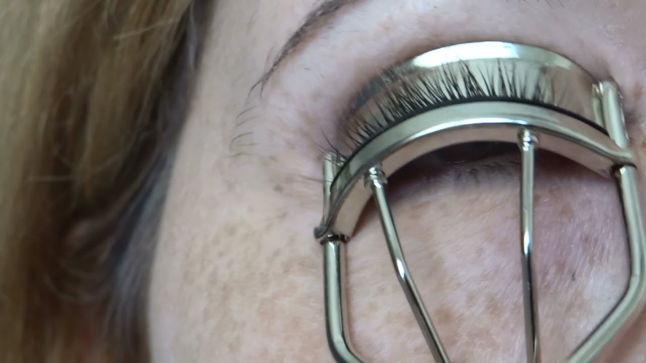 comment utiliser le recourbe cils