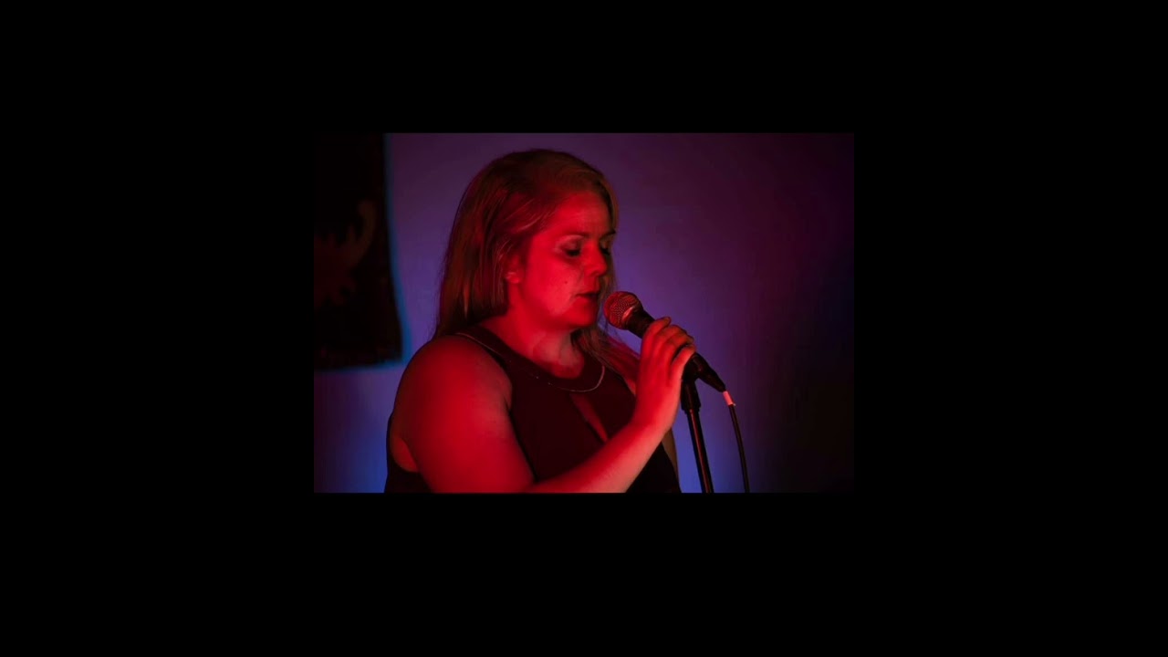 Eye of a tiger - Survivor - Rocky - Cover Female Lola Morales