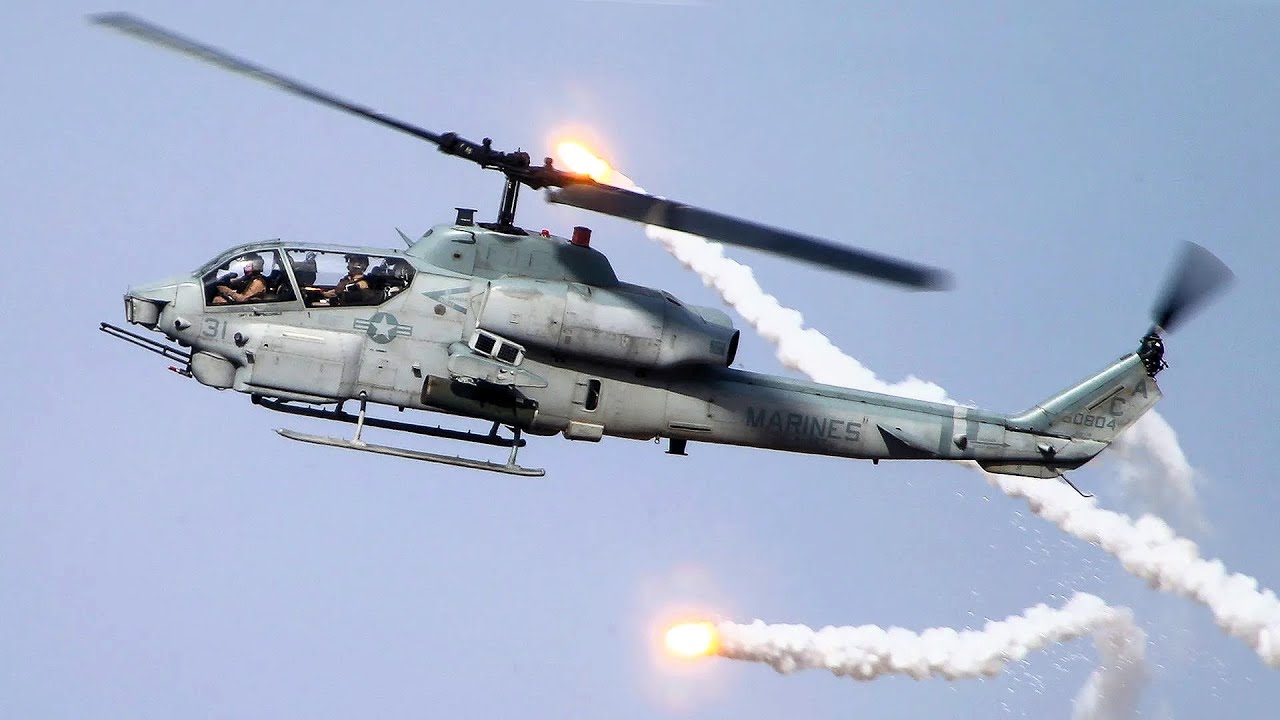 Hiding Behind The Mountain | AH-1W Cobra & Hellfire Missile (War Thunder)