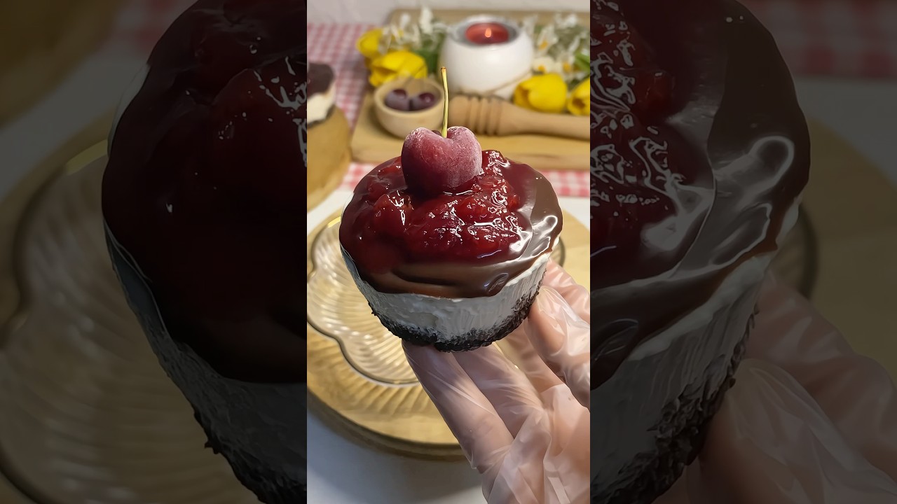Mini Black Forest Cheesecake Cups 🍒