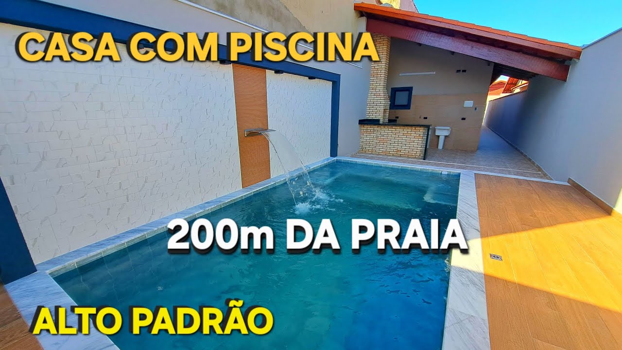 Casa com Piscina a 200m da Praia em Mongaguá | 3 dormitórios | Alto Padrão + Financia