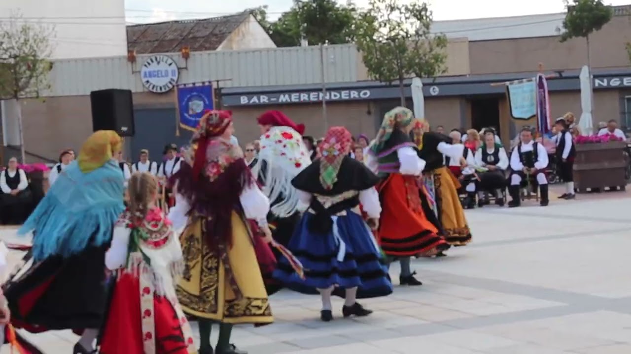 Festival Folklórico 2025 (  Grupo de Baile la Barbacana )