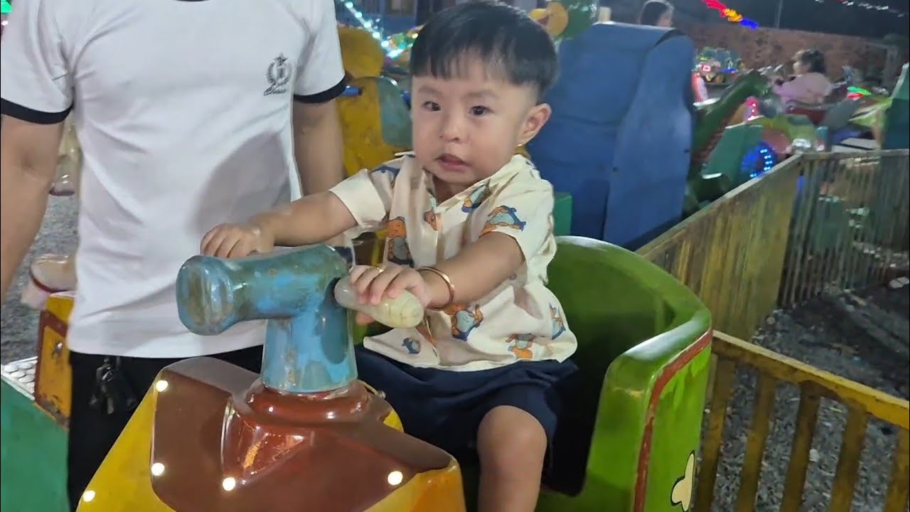 Phở Lần Đầu Tiên Được Lái Xe Tăng Vui La Quá Chừng Luôn #daotuyenvlog 