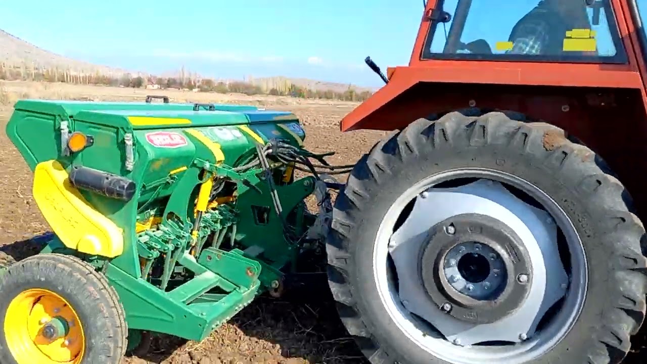 Merzifon Eymir köyü buğday ekimi Tümosan 8065 TMR 2022 ve Şakalak 16lı mibzer ile ekim yaptık...