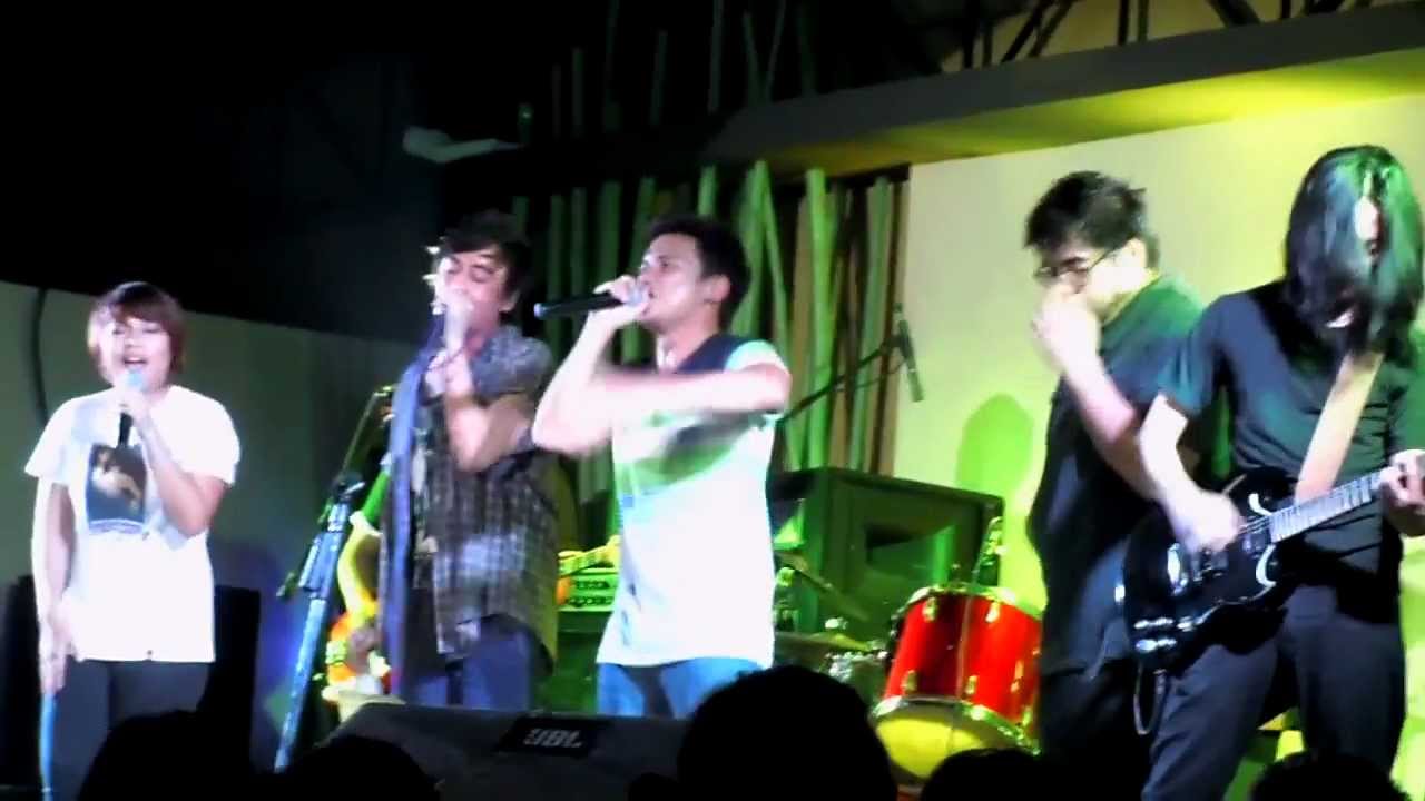 Jeepney - Sponge Cola with Cathy Go, Miggy Chavez and DJ Dubious (Chicboy Timog)