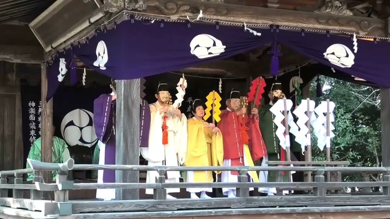 2026 2 1　加須市　玉敷神社初春祭　だるま市　神楽　五行の舞