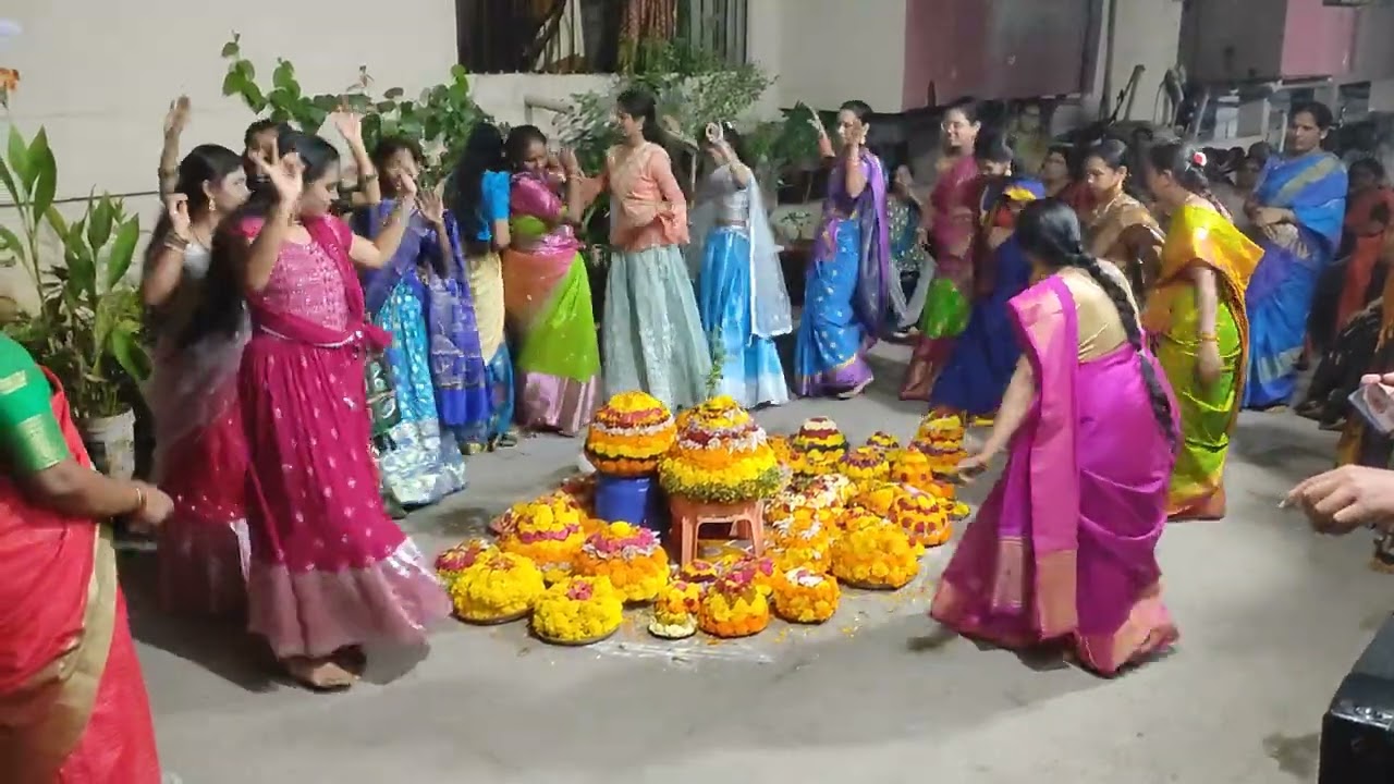 bathukamma dance 12