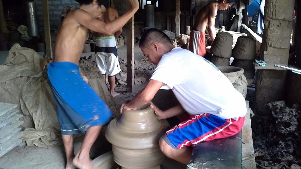 Pagburnayan 'Old School Pottery in Vigan, Ilocos Sur, Philippines'