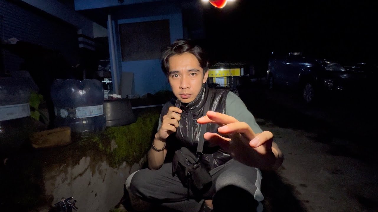 ASMR OUTDOOR AT NIGHT (1 AM)