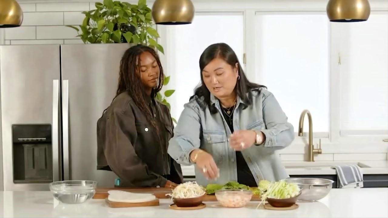 Jaedyn Shaw: Nothing brings the fam together like food! | @ jaedynshaw11