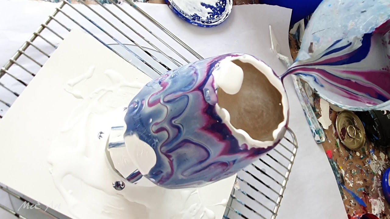 523 Vase Pour in Blue, Red, Purple and Silver - Where did the purple go?