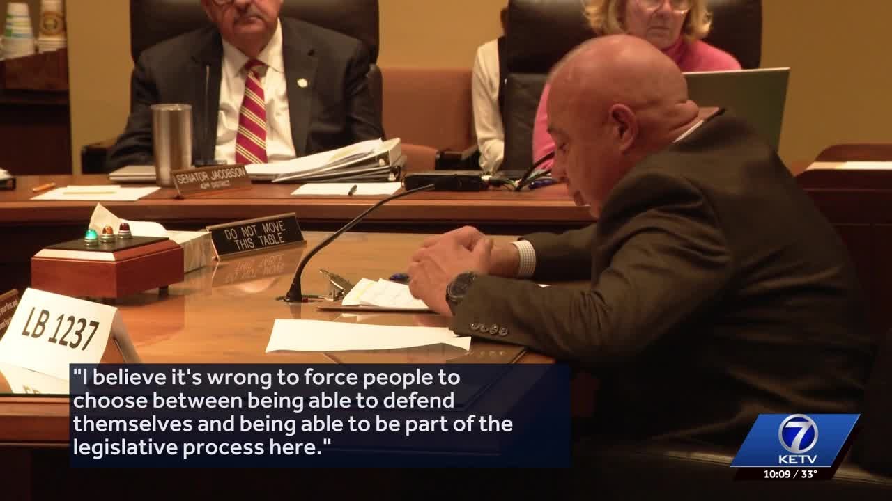 Senators hear testimony on proposal to ban weapons at the Nebraska capitol
