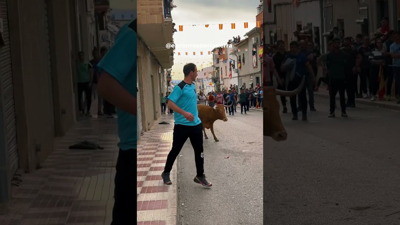 ROBER EN ONTUR🔥 #music #galvanreal #recorte #recortador #shorts #albacete #encierrosporlasierra