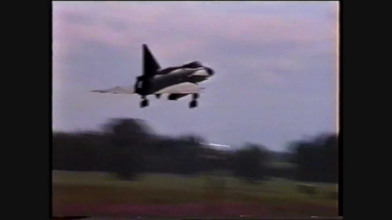 Viggen AJ37 is landing in F6 Karlsborg 1991