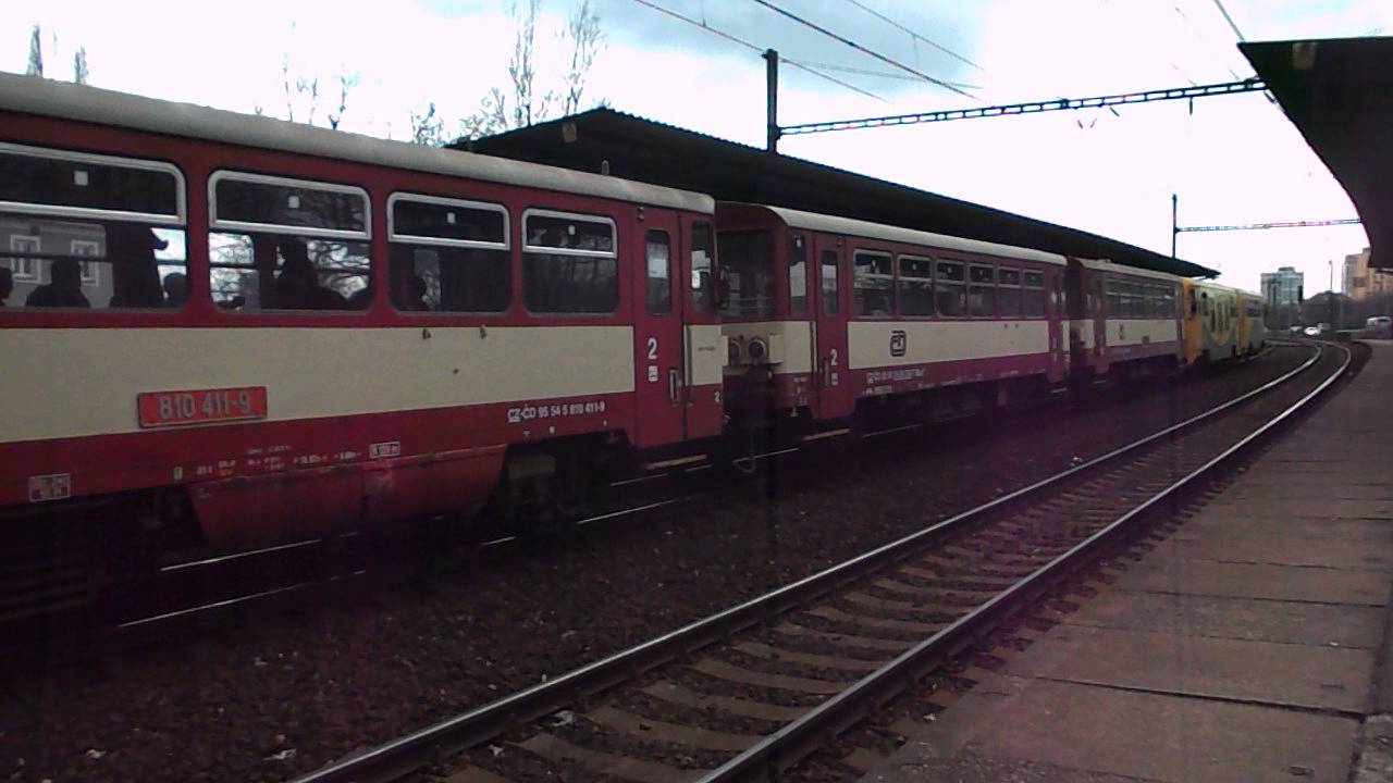 Odjezd vlaku Os 17609 (ČD 810.411 + 814.070) - Chomutov město, 10. 4. 2013
