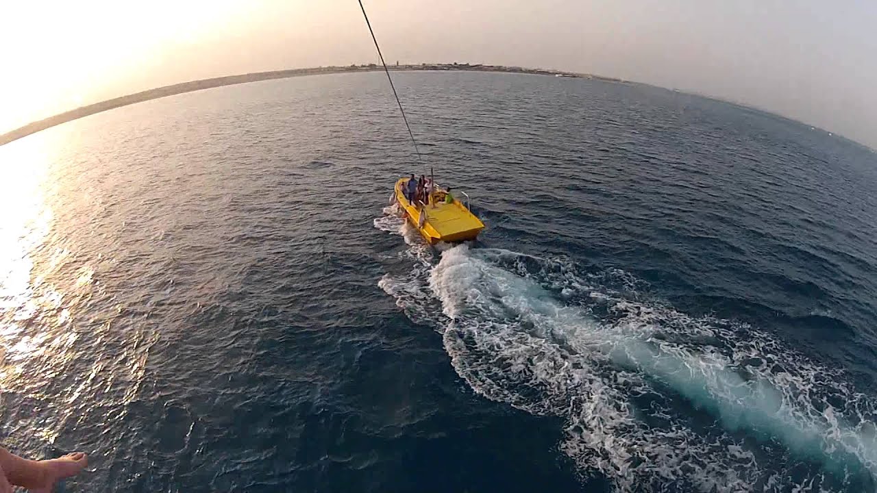 Parachute ascensionnel à Hurghada HD Egypte septembre 2012 .avi
