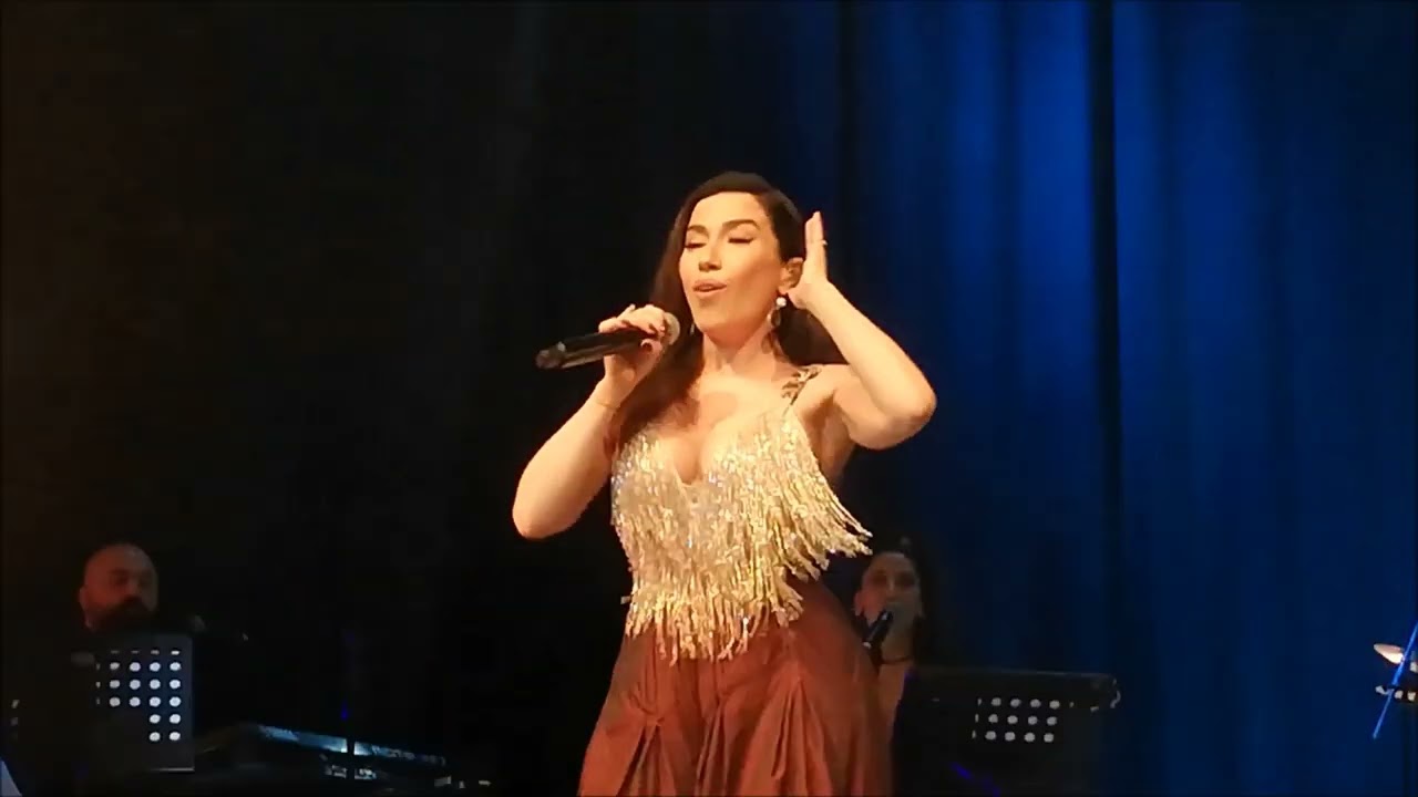 Burcu Güneş CKM Konseri 16 Mart 2022