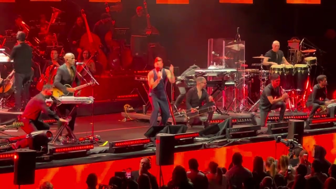RICKY MARTÍN “LA BOMBA” SINFÓNICO ARENA CDMX 20 09 23