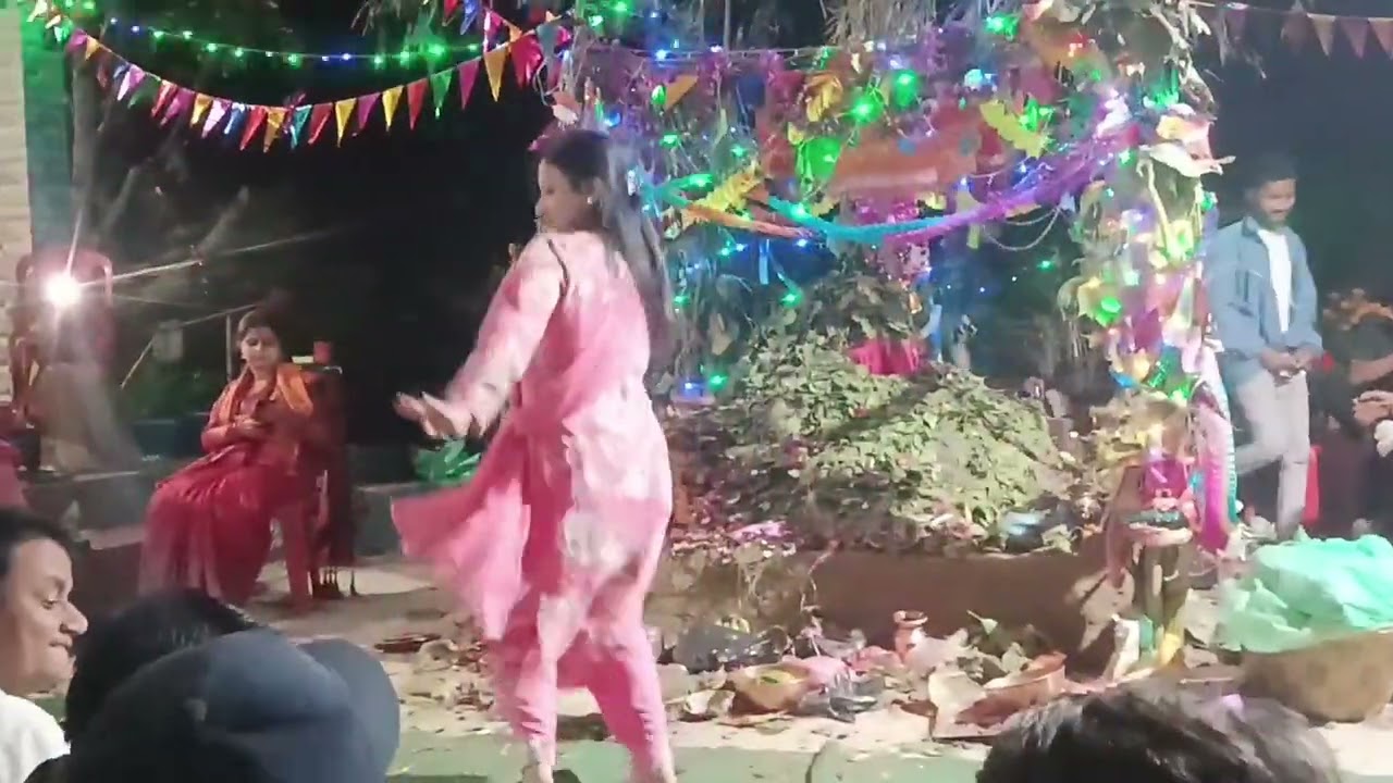 नयाँ बर्षको दिनमा भयो यस्तो बबाल नाच उर्हरीमा २०८१