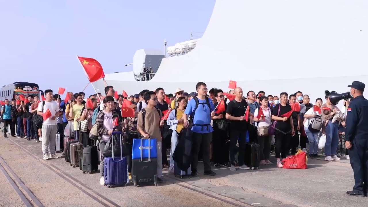 Chinese Navy evacuates Chinese personnel in Sudan