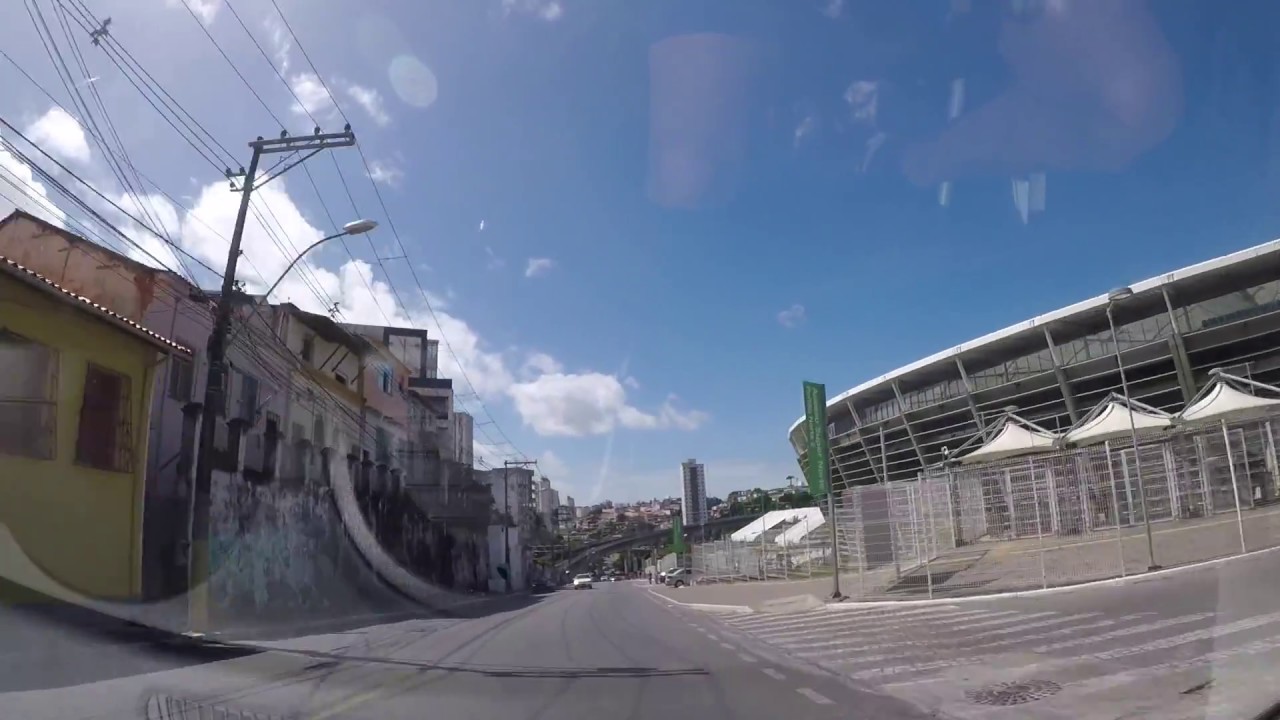 Pelas Ruas de Salvador de Carro; Fonte Nova