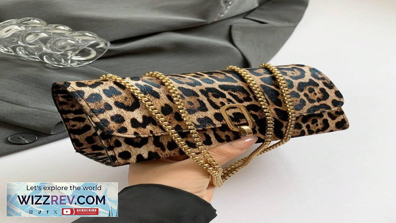 A Retro Fashion Leopard Print Mini Square Bag With Flap Opening Metal