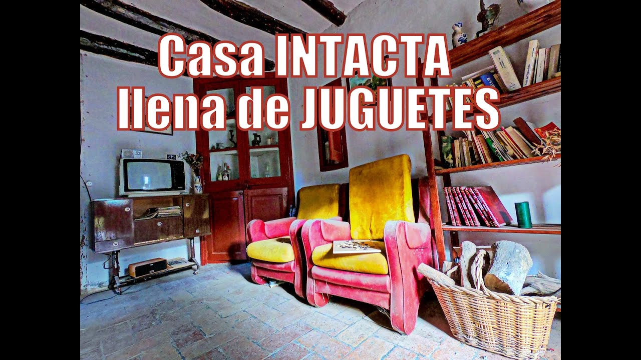 CASA INTACTA LLENA de JUGUETES || URBEX || LUGARES ABANDONADOS