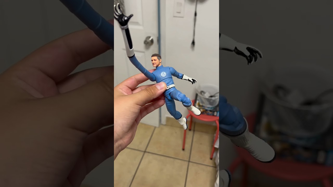 Posing Marvel legends Mr Fantastic #fantastic4