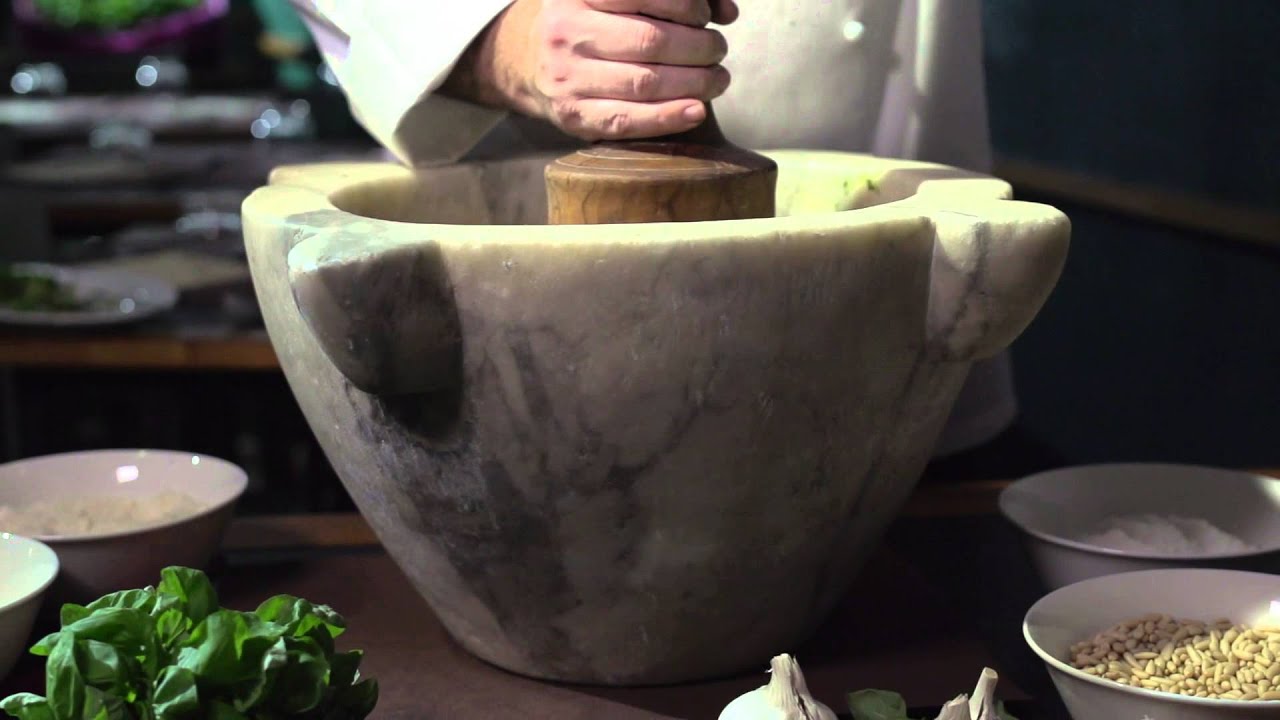 TRENETTE del Pastificio Artigianale Alta Valle Scrivia con pesto genovese fagiolini e patate